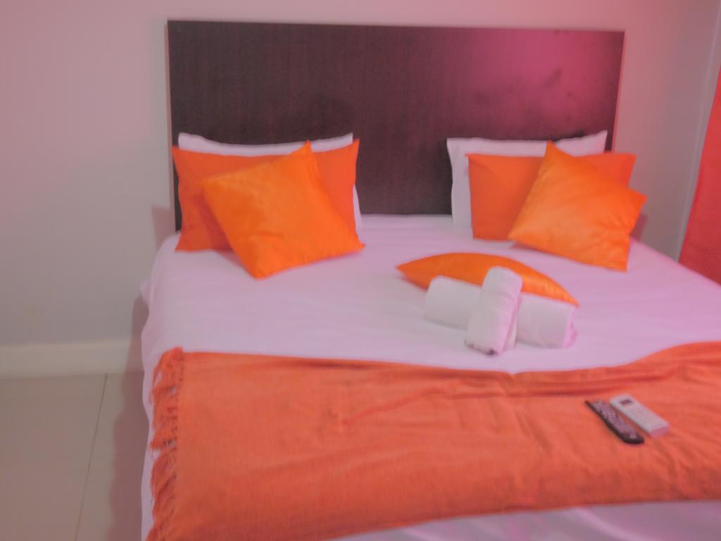Valley Guest House Pretoria-Noord Extérieur photo