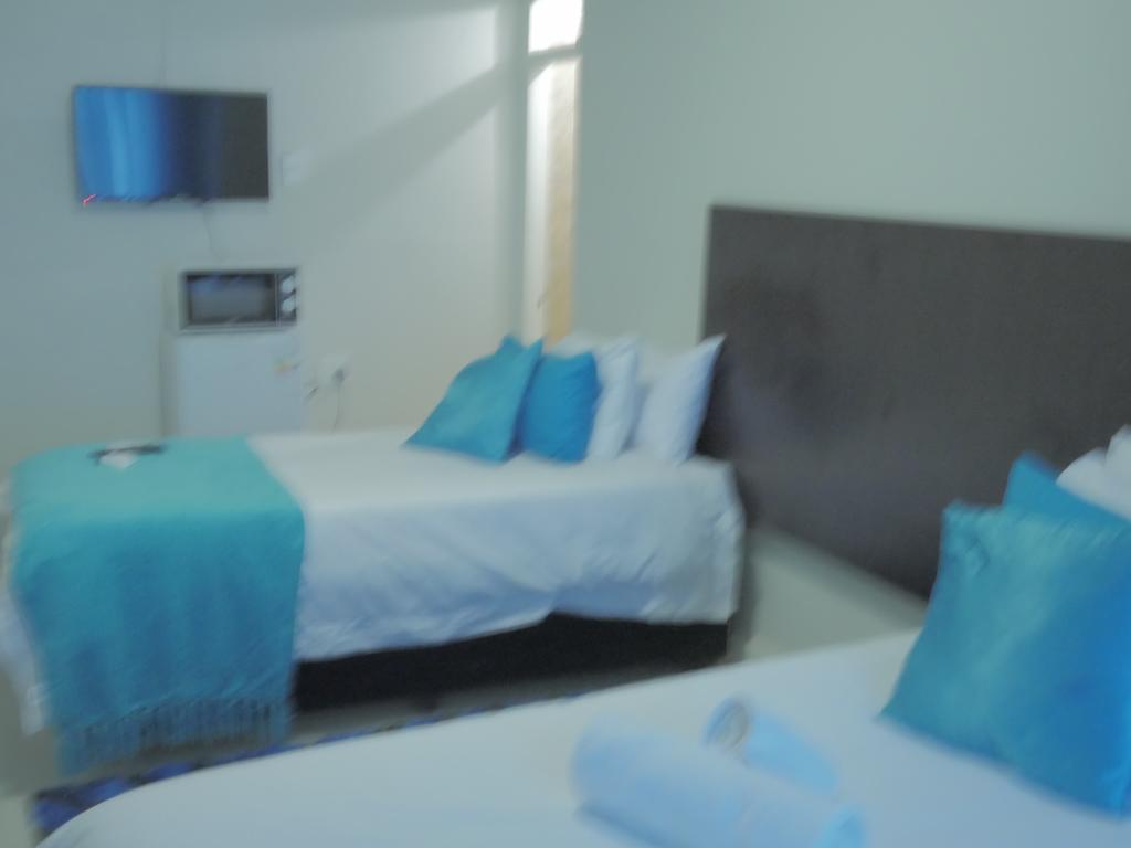 Valley Guest House Pretoria-Noord Extérieur photo