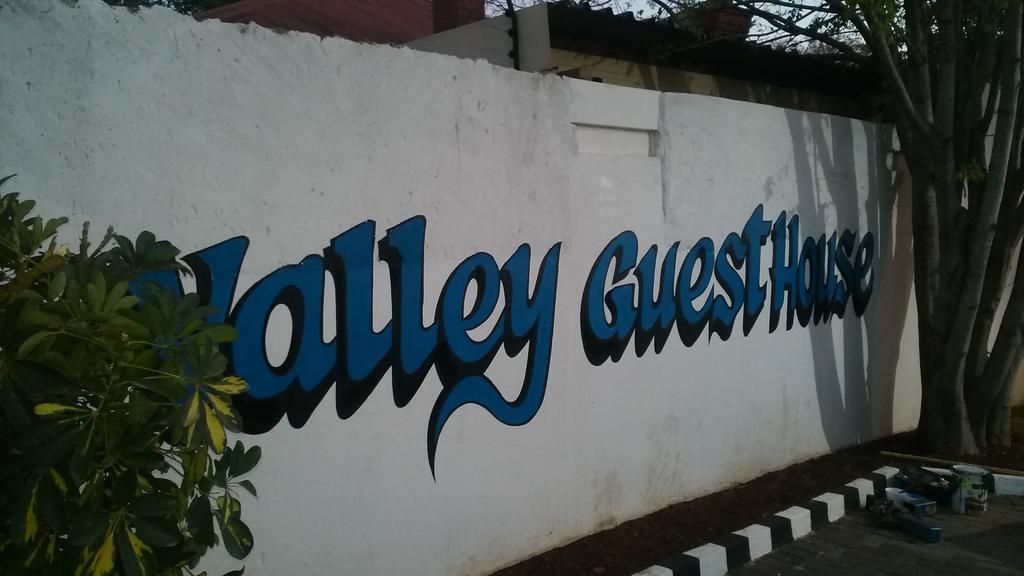 Valley Guest House Pretoria-Noord Extérieur photo