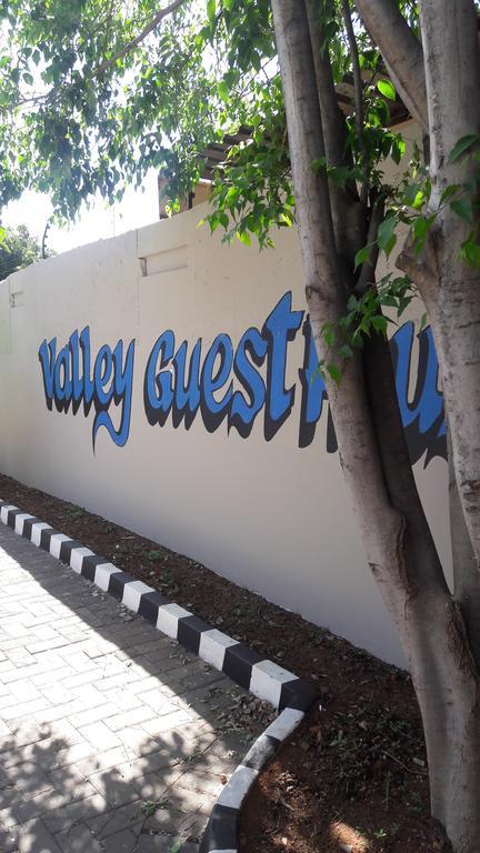 Valley Guest House Pretoria-Noord Extérieur photo