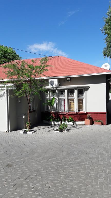 Valley Guest House Pretoria-Noord Extérieur photo