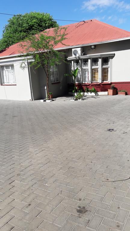 Valley Guest House Pretoria-Noord Extérieur photo
