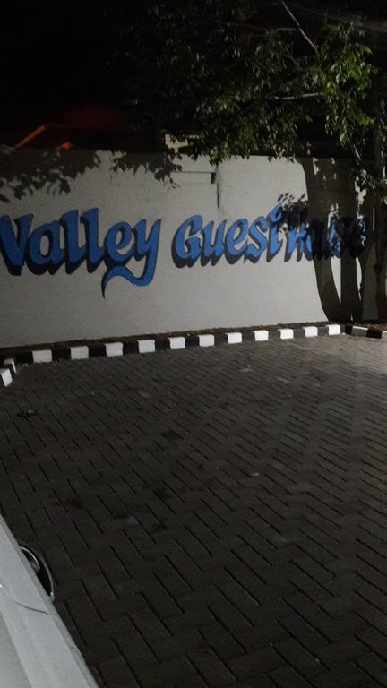 Valley Guest House Pretoria-Noord Extérieur photo
